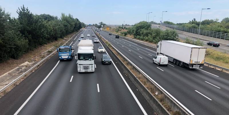 Rouler à droite sur l'autoroute