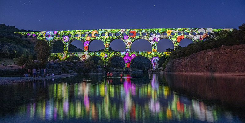 Un spectacle nocturne grandiose au Pont du Gard
