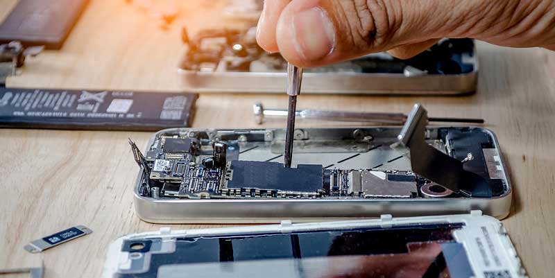La réparation des iPhone en danger ?