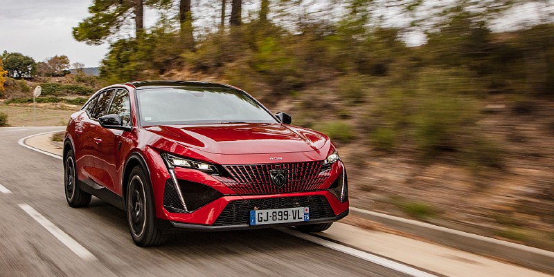 Peugeot 408, le futur du SUV