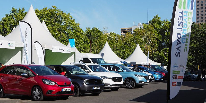 Voiture électrique : l'essayer, c'est l'adopter ?