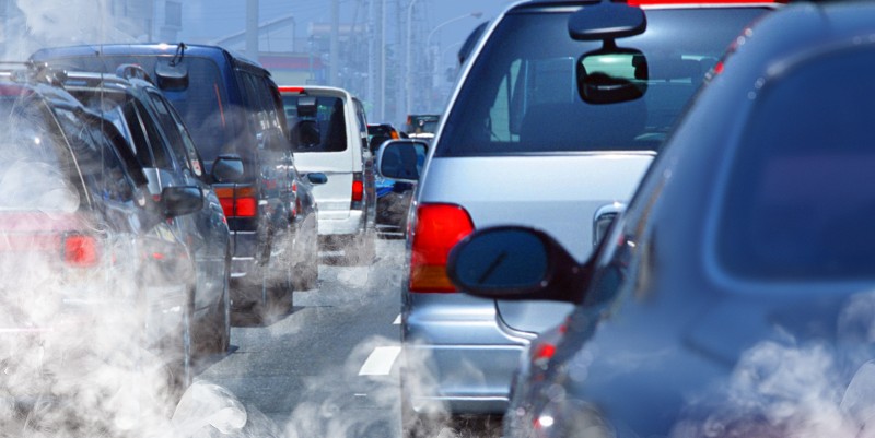 Pollution, limitation de vitesse et véhicule vert