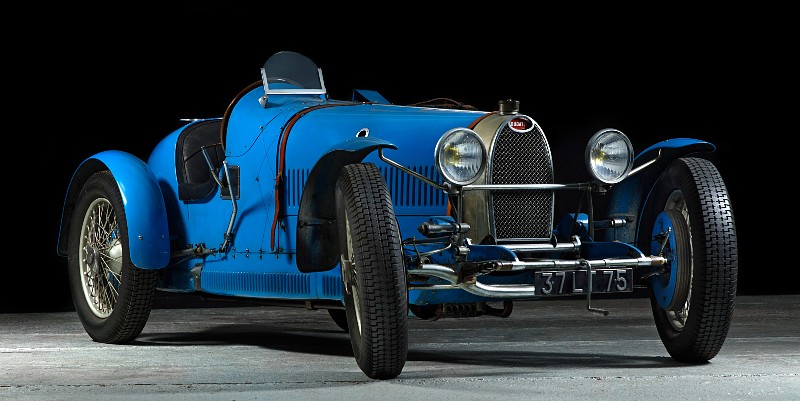Le salon Rétromobile à Paris