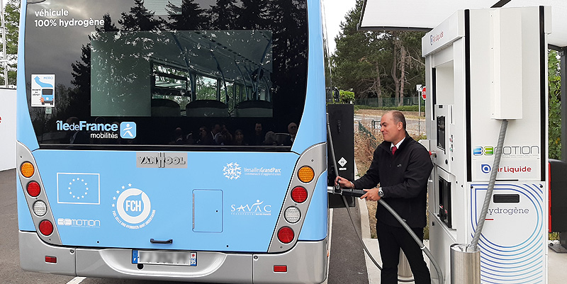 Des bus qui rejettent de la vapeur d'eau !