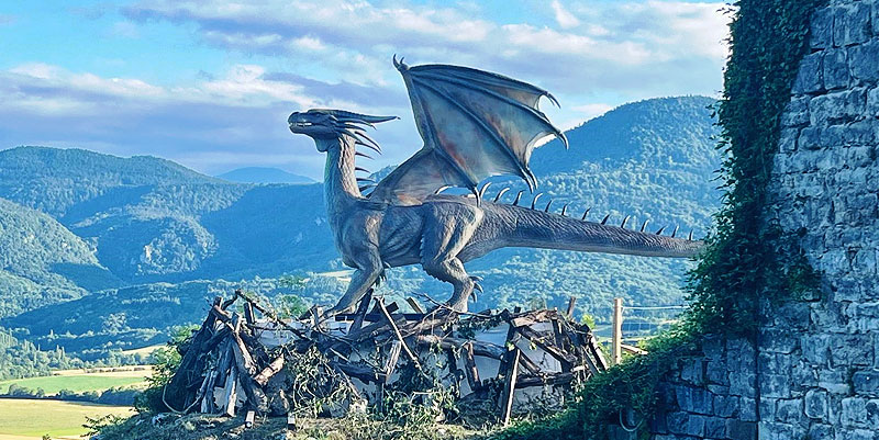 ''Game of Dragons'', une nouvelle exposition immersive au Château de Puivert dans l'Aude