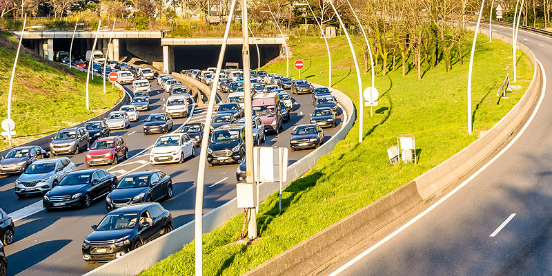 Fermeture de l'A13 à Paris : itinéraires conseillés pour éviter les perturbations