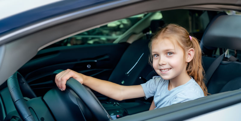 Ivre, il confie le volant à sa fille... de 6 ans