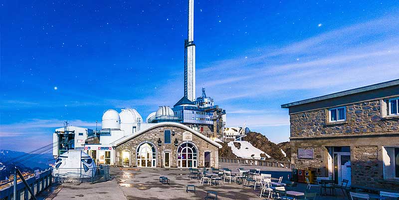 Le Pic du Midi : ascension en téléphérique, ponton dans le ciel et observation des étoiles