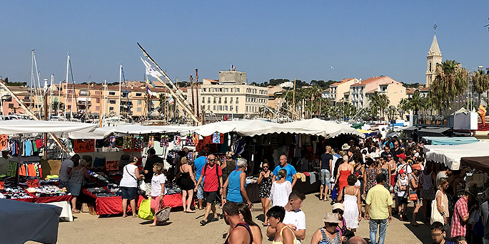 illustration de Le marché de Sanary-sur-Mer