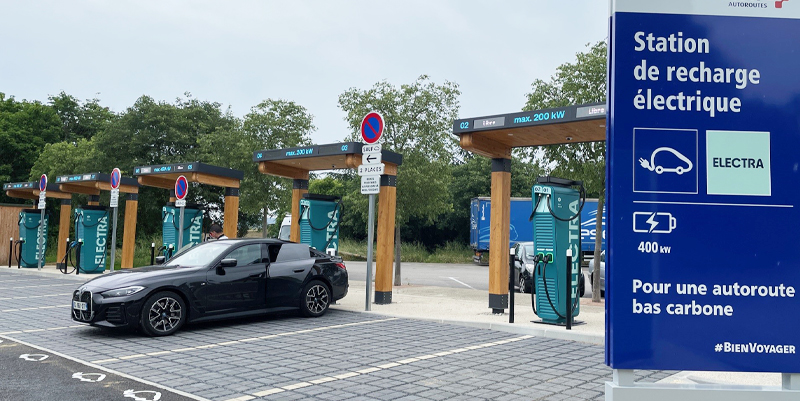 illustration de Où trouver des points de recharge électrique sur l'autoroute ?