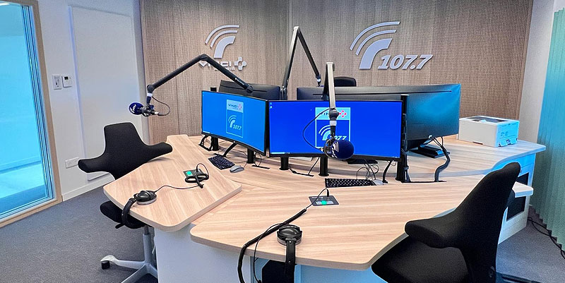 Découvrez les nouveaux studios de Radio VINCI Autoroutes à Avignon : visite guidée