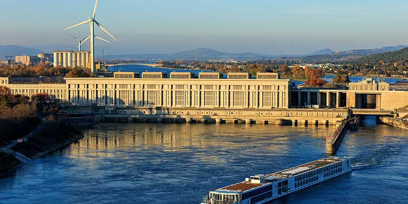 La centrale hydroélectrique de Bollène