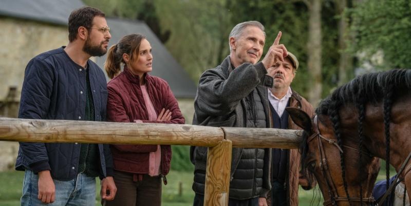 Camille Lou et Hakim Jemili dans ''Chasse gardée 2''