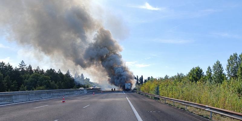A7 coupée en direction de Marseille ce vendredi après l’incendie d’un poids lourd près d’Avignon
