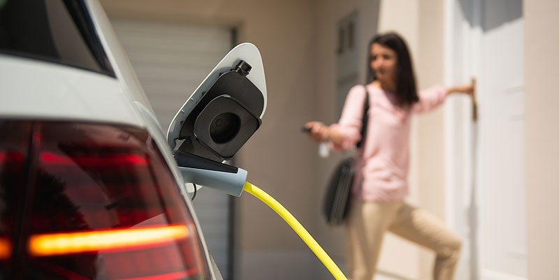 Borne de recharge à domicile : comment bénéficiez d'un crédit d'impôt jusqu'à 500 euros