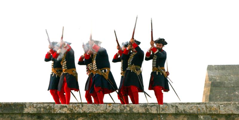 illustration de Bivouac militaire au Fort Louvois : retour au XVIIIᵉ siècle face à l’île d’Oléron