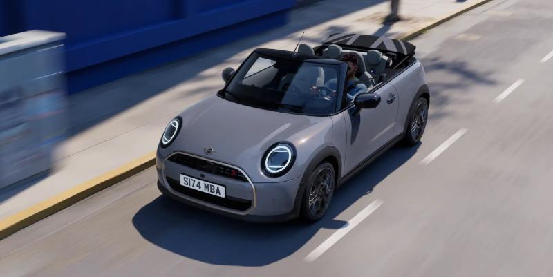 illustration de Nouvelle Mini Cabrio : la décapotable 4 places la moins chère du marché