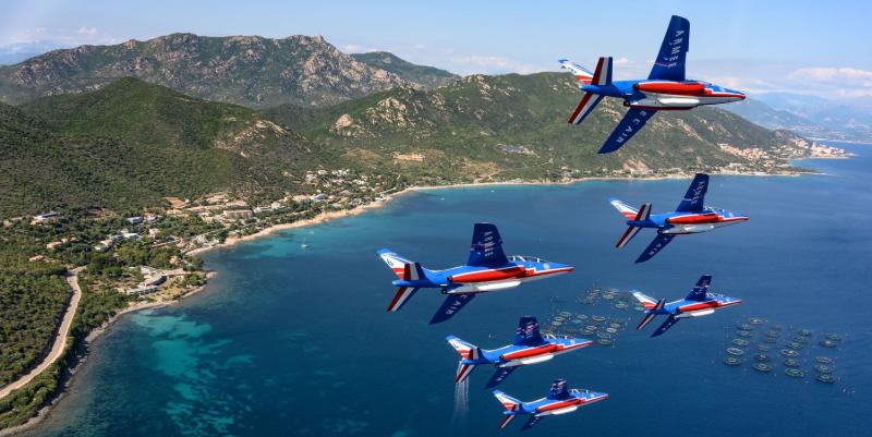 Hyères célèbre les 100 ans de la BAN avec un grand meeting aérien
