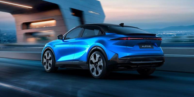 Essai de l'Alpine A390 : entre héritage sportif et virage électrico-familial