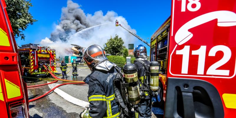 Incendie sur l'A61 : circulation totalement interrompue entre Lézignan et Narbonne
