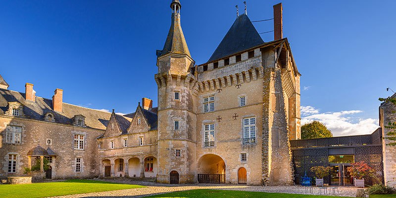 Entre Orléans et Blois, le Château de Talcy, demeure de poètes