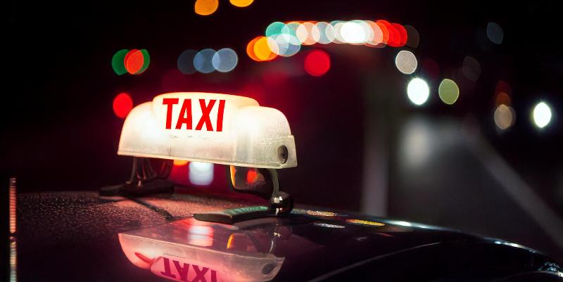 Blocages des taxis : bouchons attendus lundi à Marseille, Toulon sur A7, A8, A50, A55, A57