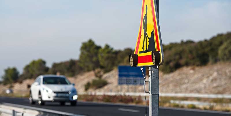 A8 Fermeture parking poids lourd Aire de Canaver