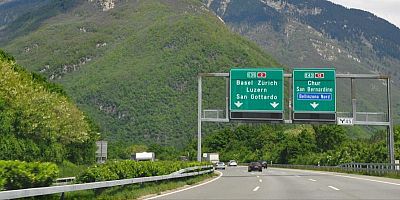Une autoroute en Suisse