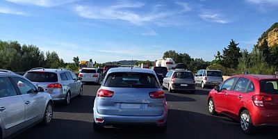 Cannes - Nice : 20 km de bouchon, A8 paralysée avant l'arrivée de 30 000 spectateurs pour The Weeknd
