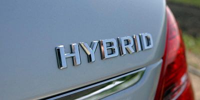 La motorisation hybride séduit massivement, mais son efficacité réelle reste souvent mal comprise.