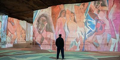Picasso et Frida Kahlo projetés aux Carrières des Lumières