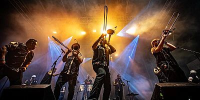 Jusqu'à dimanche : initiations aux danses latines, Dj-sets et concerts au soleil couchant.
